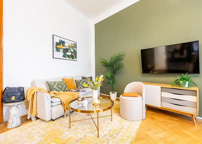Days - With Parking In New Town Appartement *