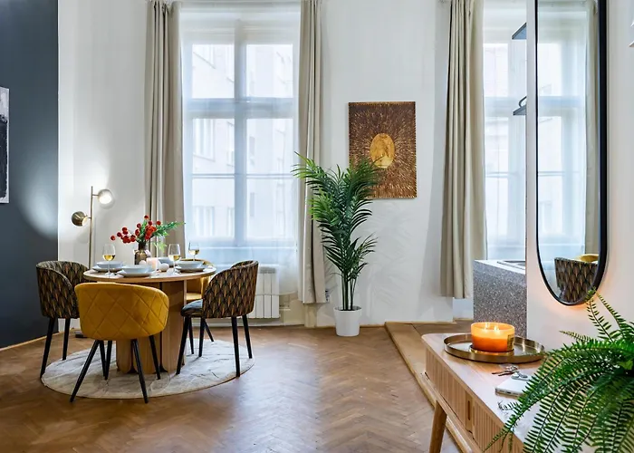 Days - With Parking In New Town * Prague